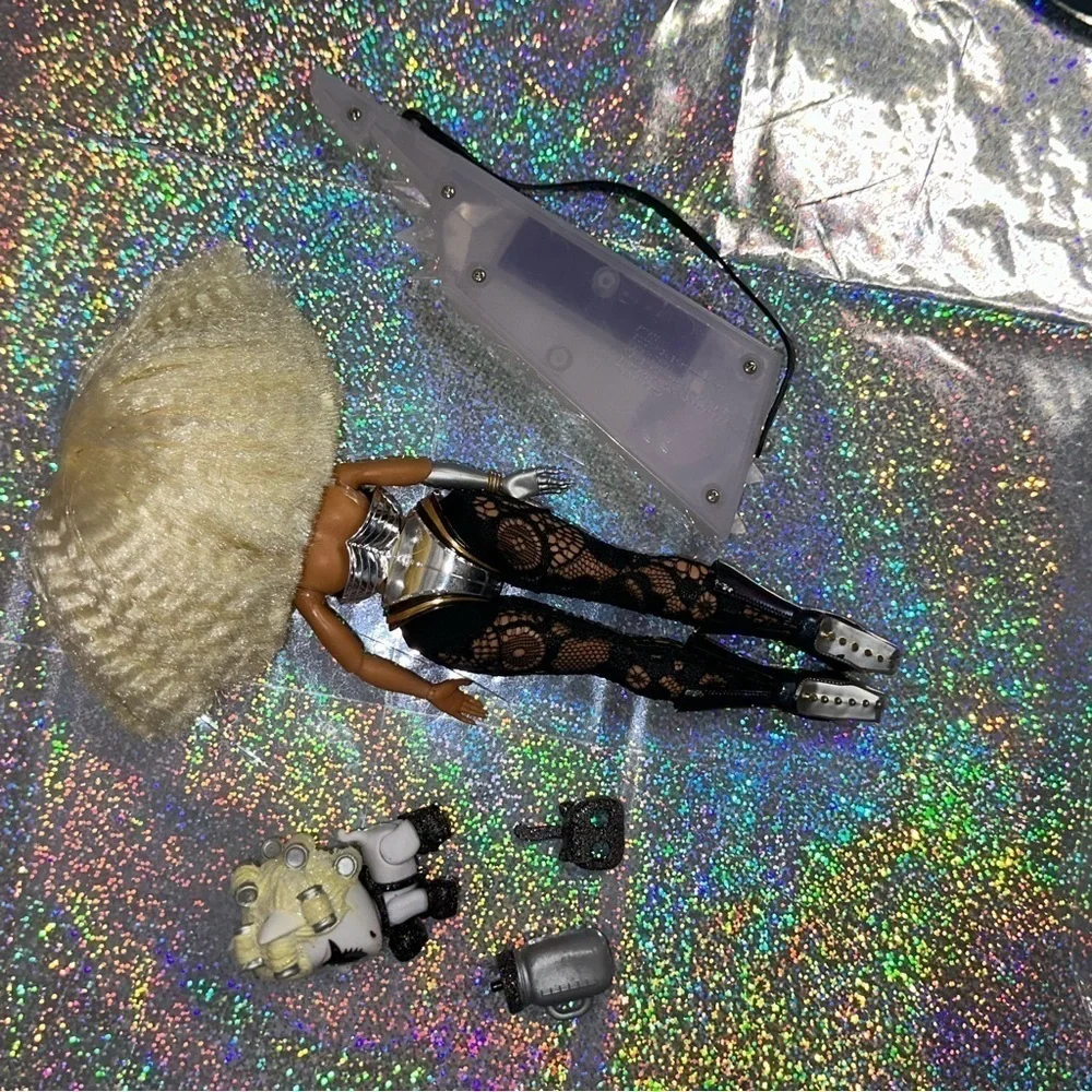 L.O.L. Surprise! LOL Surprise OMG ROCK FAME QUEEN Doll GOO GOO MEW MEW MEOW Pet